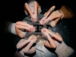 „Записки по Чехов“, режисьор – Марий Росен, снимка – Университетски театър НБУ