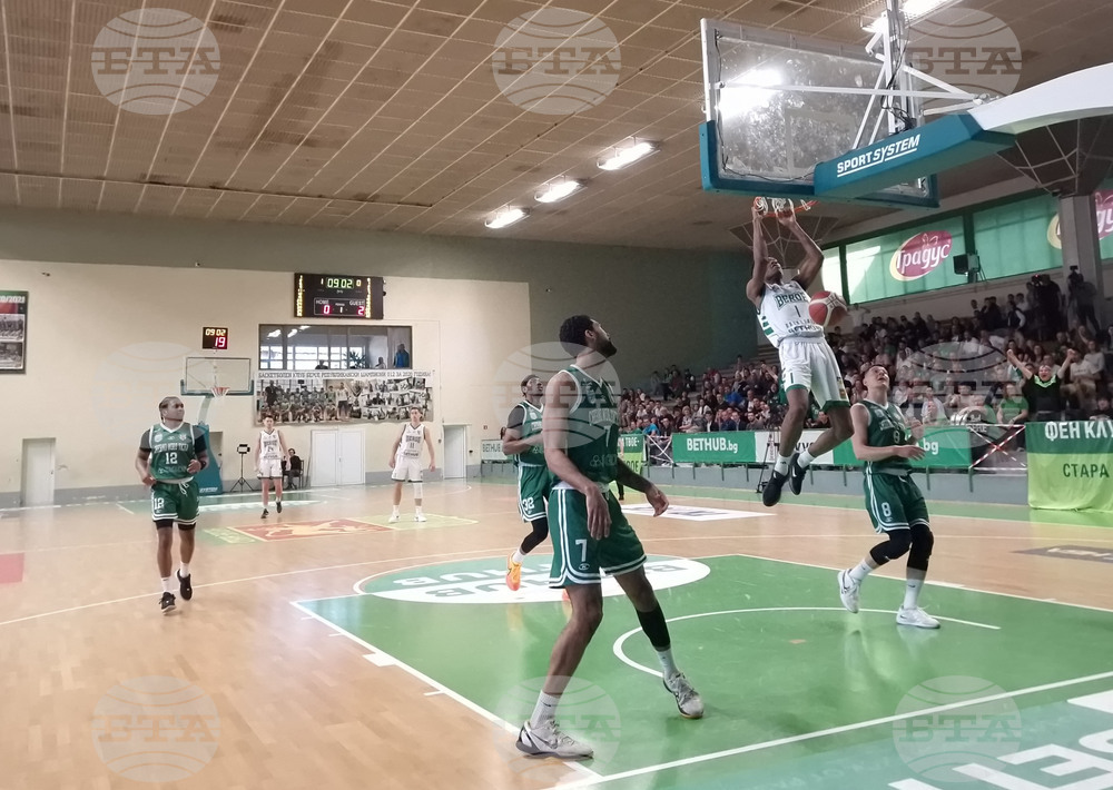 Черно море Тича се класира за полуфиналите в Националната баскетболна лига след втори успех над Берое