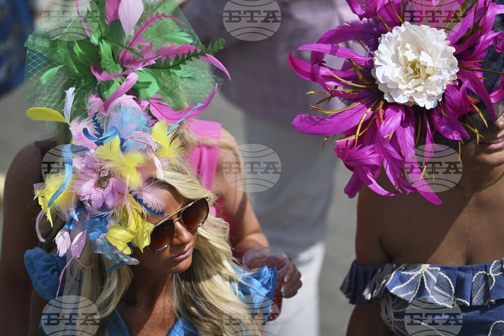 Kentucky Oaks Horse Racing
