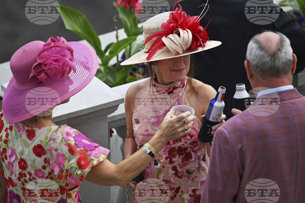Kentucky Oaks Horse Racing