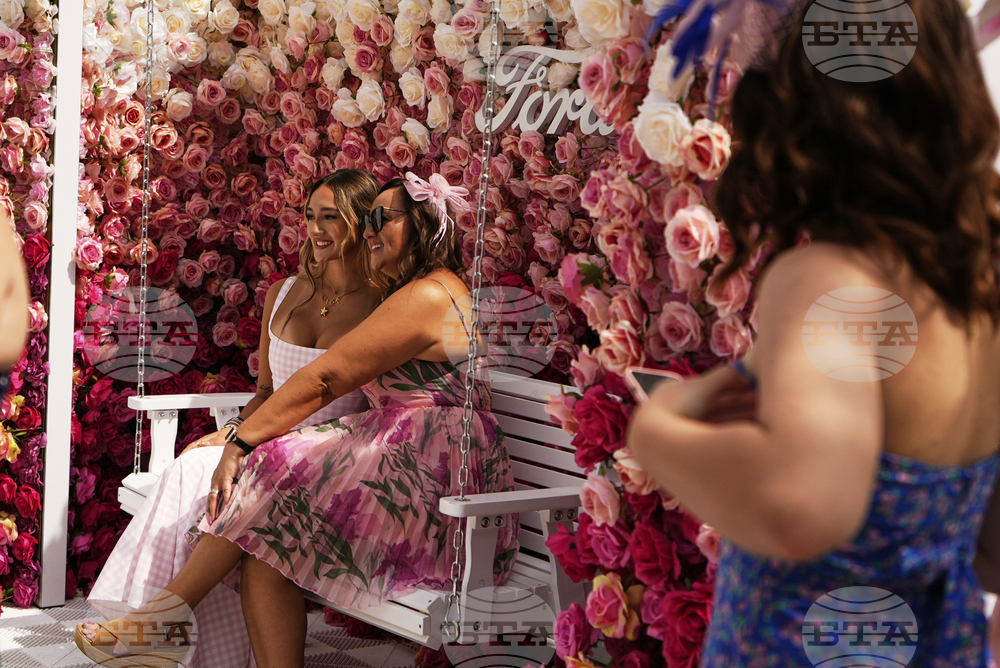 Kentucky Oaks Horse Racing