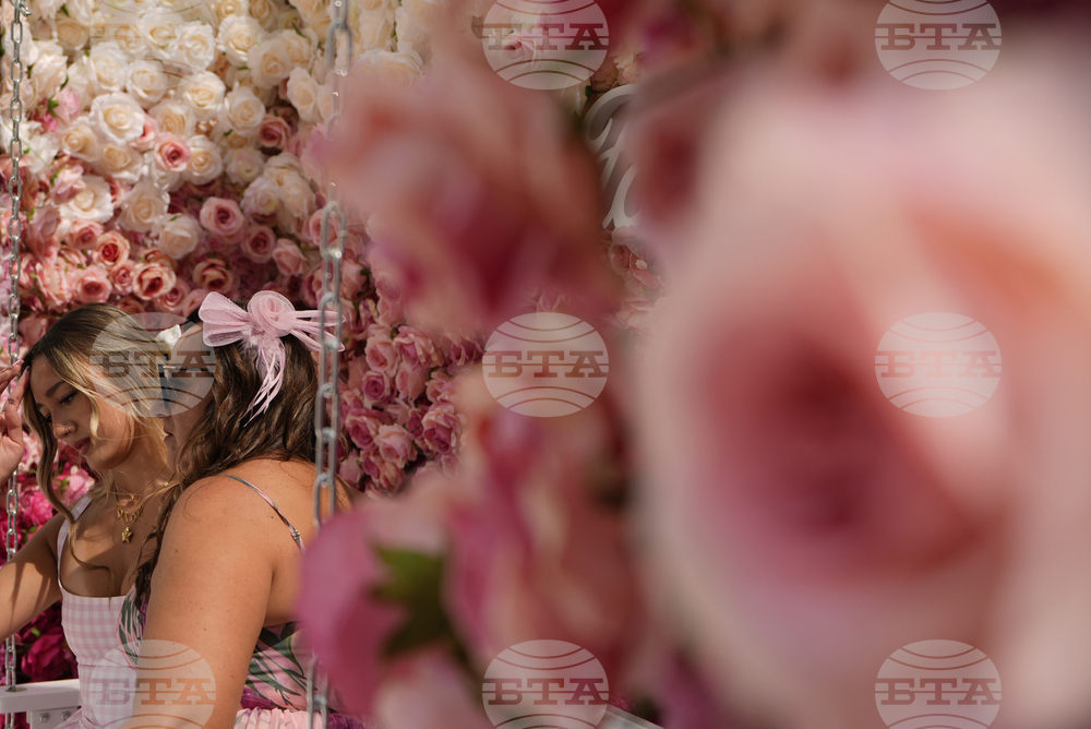 Kentucky Oaks Horse Racing
