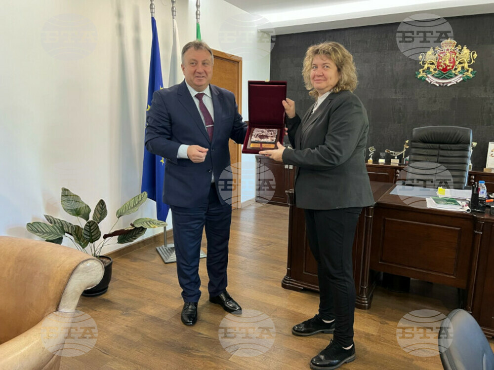 Наталия Киселова в Плиска: Годишнината от покръстването на българския народ е сериозен повод за размисъл, тъй като цар Борис-Михаил взема решение, което променя хода на историята за България като държава