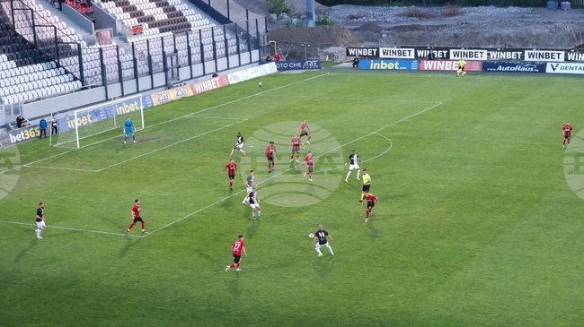 Без победител в "железничарското" дерби между Локомотив (Пловдив) и Локомотив (София)