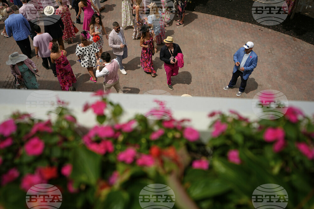 Kentucky Oaks Horse Racing