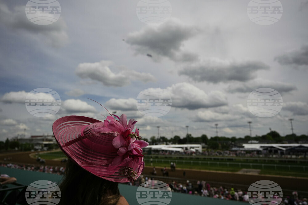 Kentucky Oaks Horse Racing