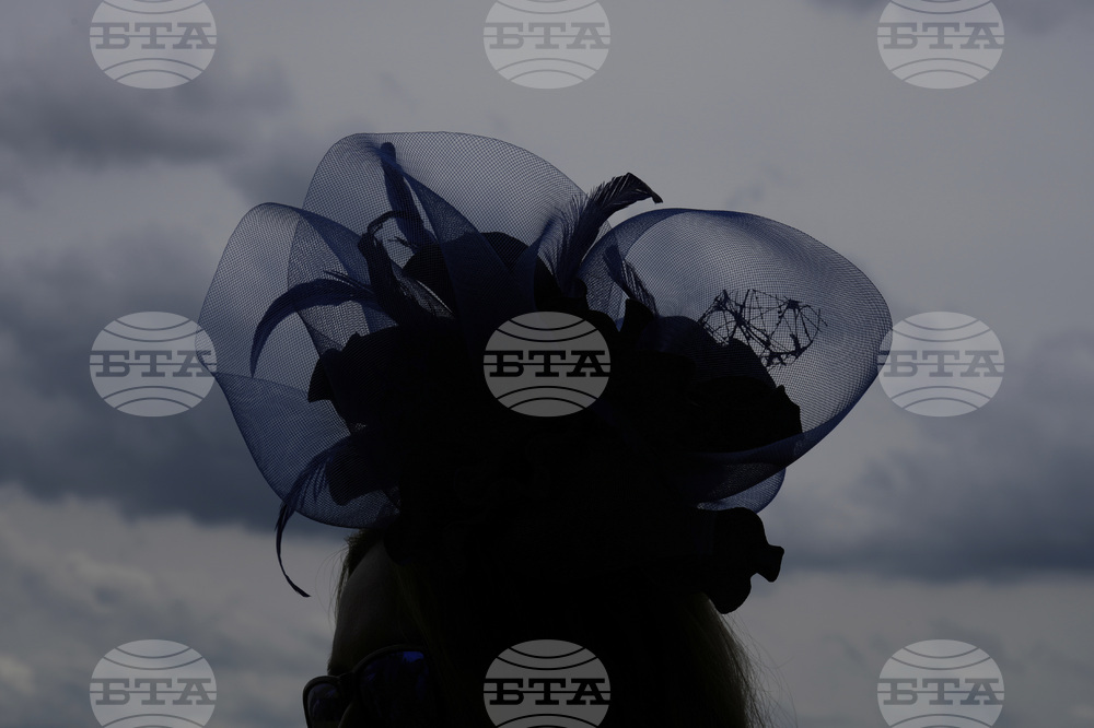 Kentucky Oaks Horse Racing