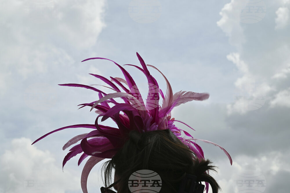 Kentucky Oaks Horse Racing