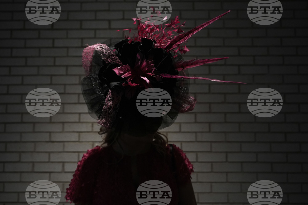Kentucky Oaks Horse Racing