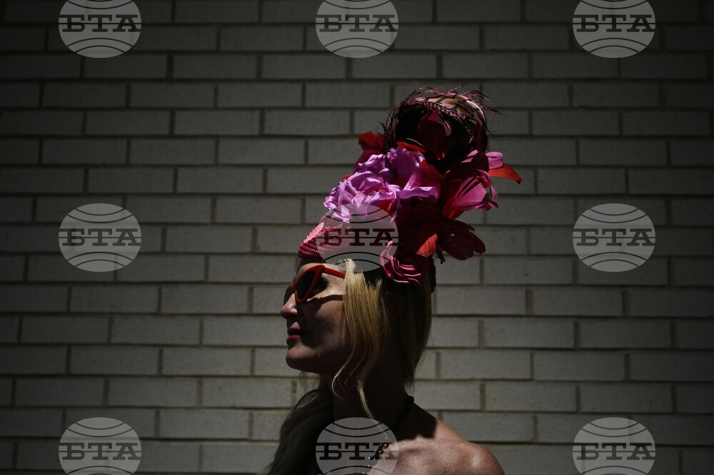 Kentucky Oaks Horse Racing