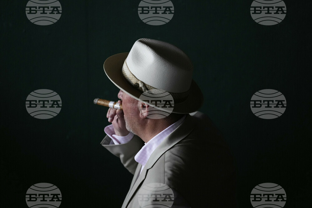 Kentucky Oaks Horse Racing