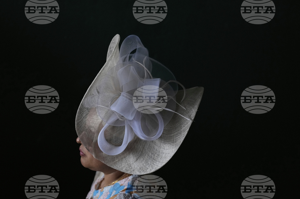 Kentucky Oaks Horse Racing