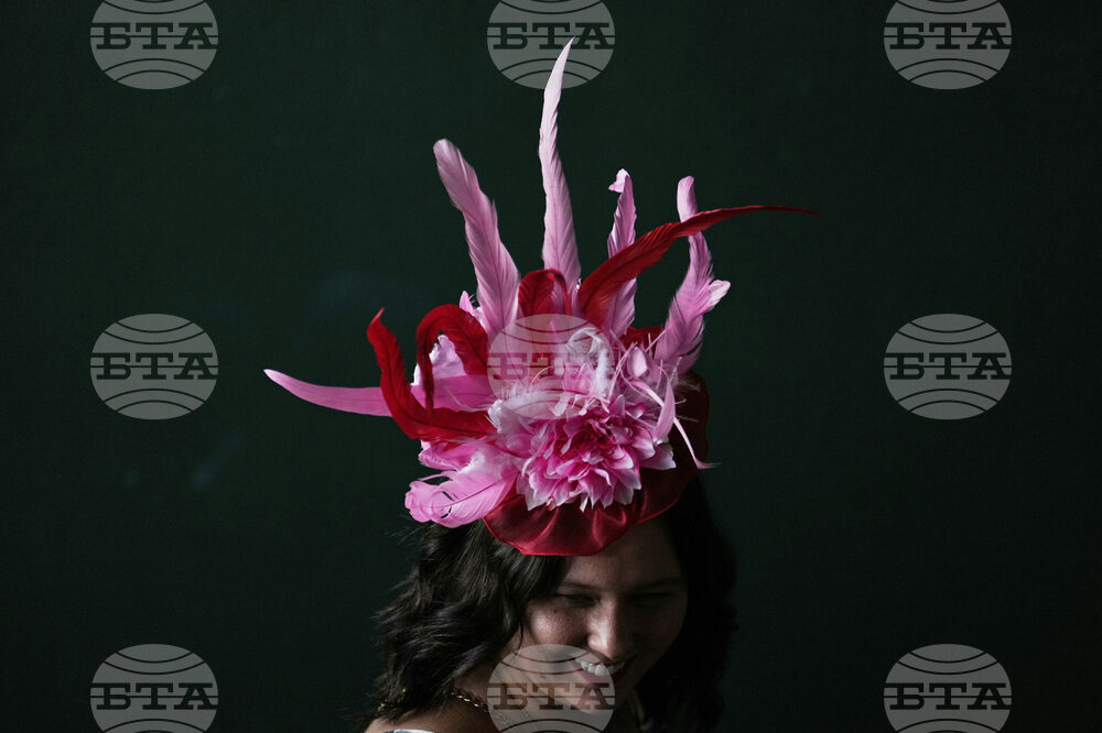 Kentucky Oaks Horse Racing