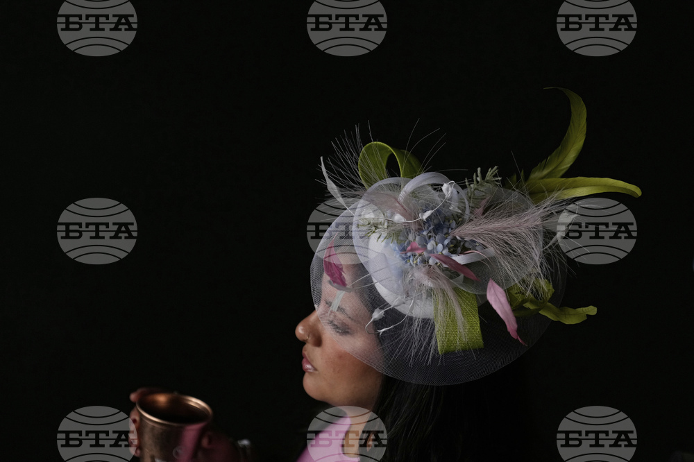 Kentucky Oaks Horse Racing