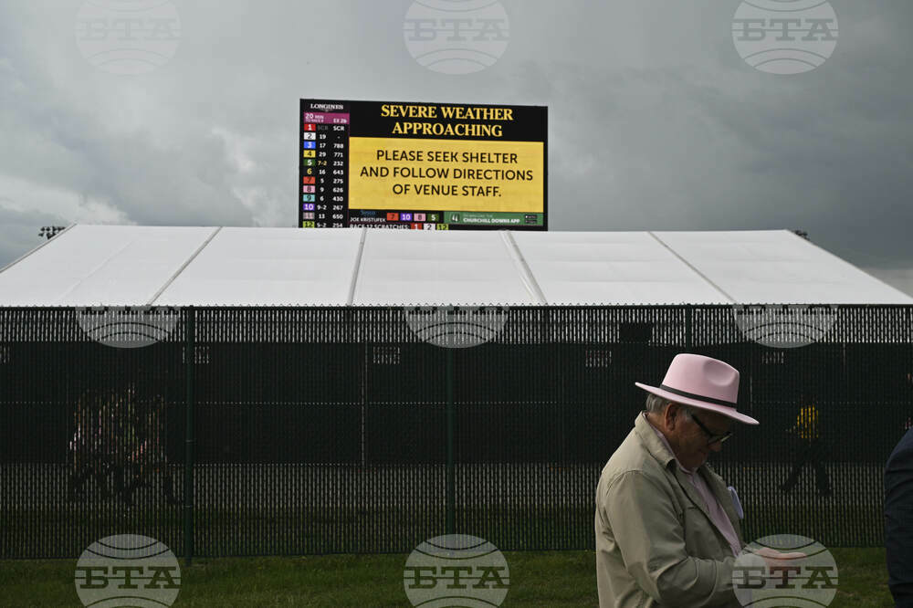 Kentucky Oaks Horse Racing