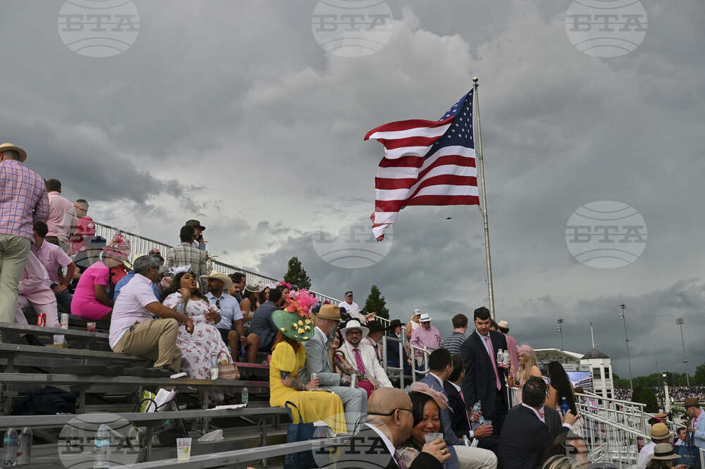 Kentucky Oaks Horse Racing