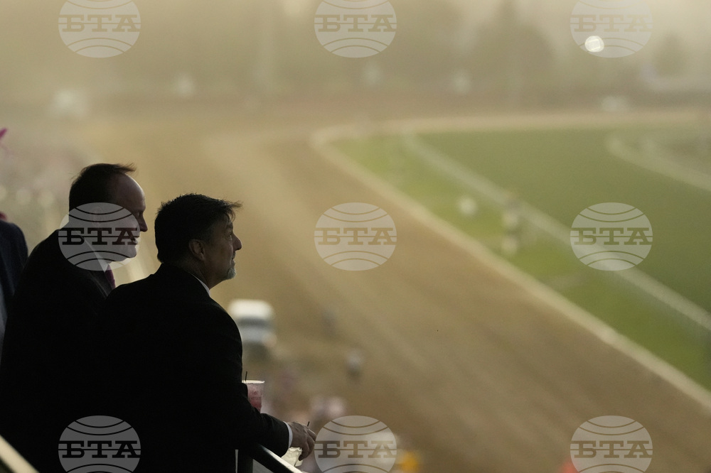 Kentucky Oaks Horse Racing