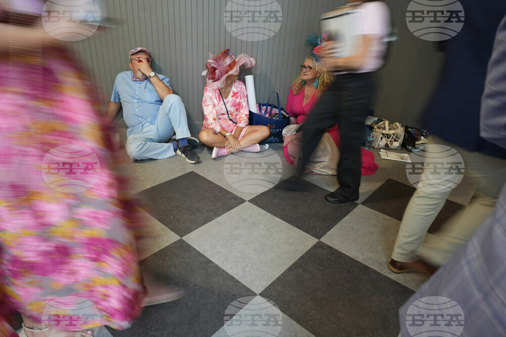 Kentucky Oaks Horse Racing