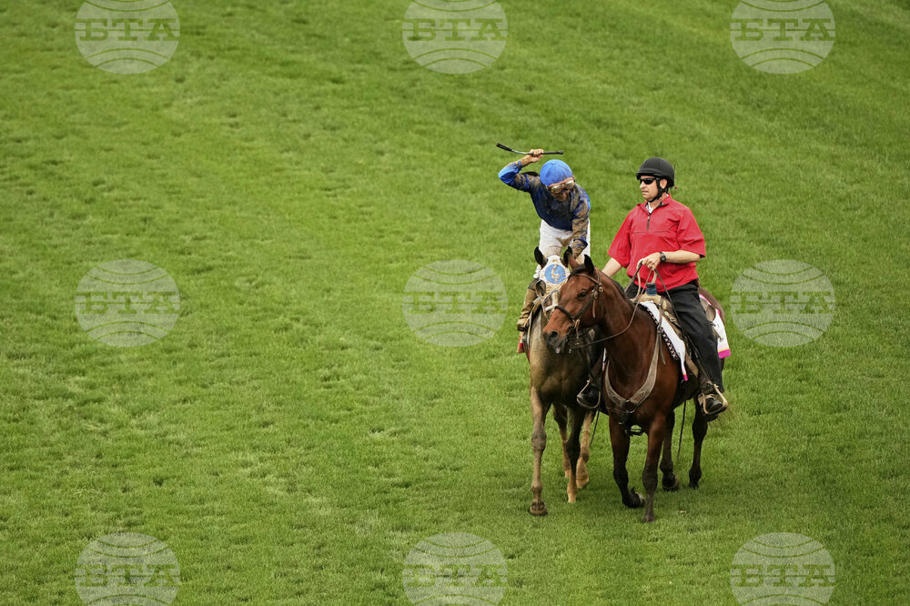 Kentucky Oaks Horse Racing