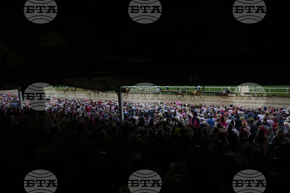 Kentucky Oaks Horse Racing