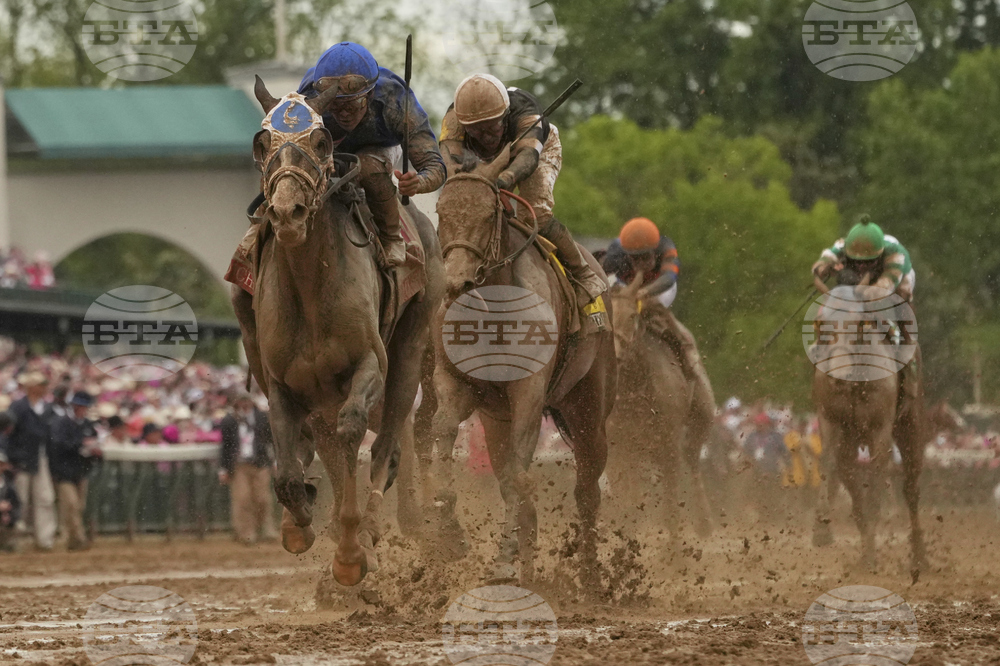 Kentucky Oaks Horse Racing