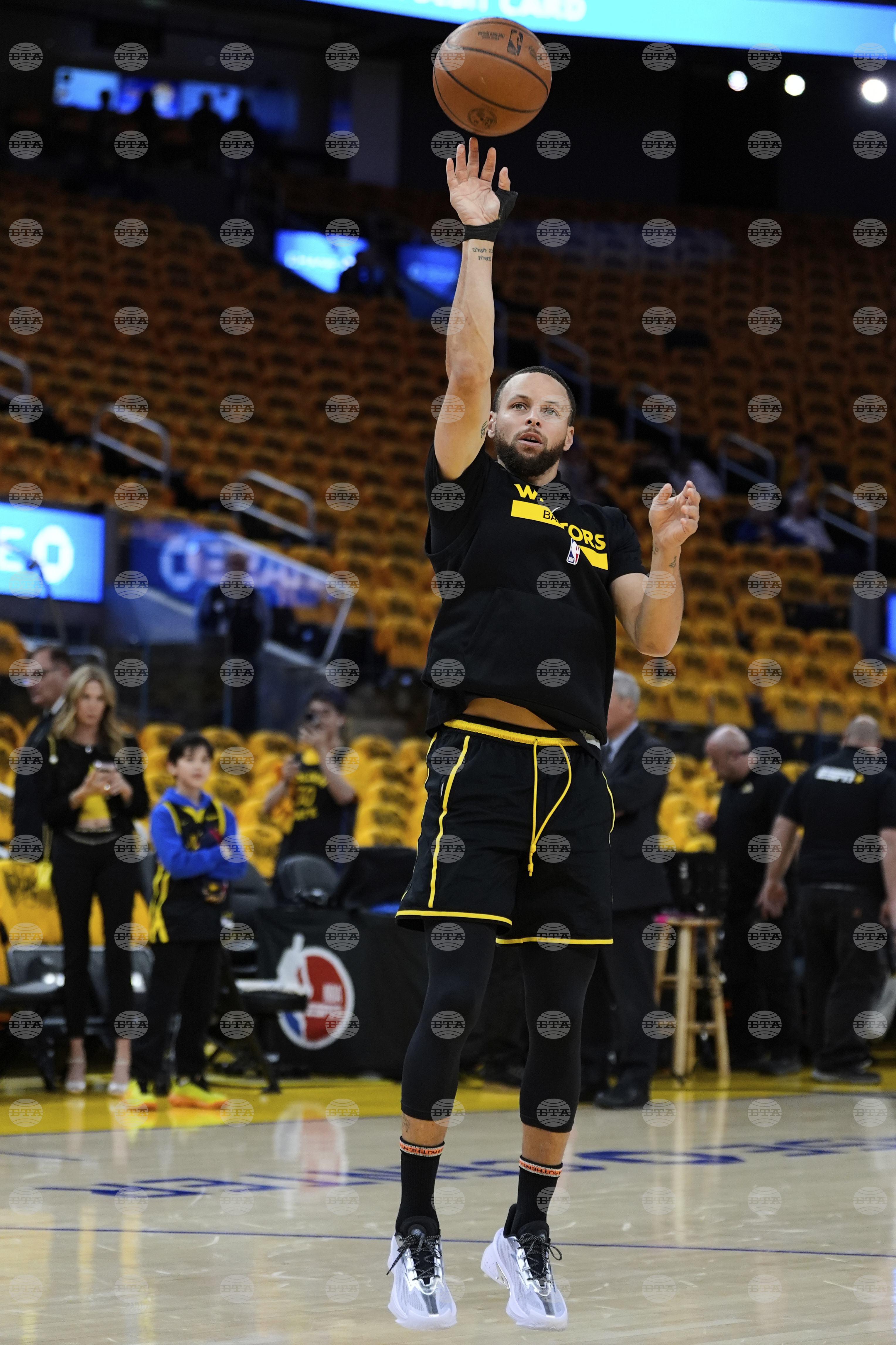 Rockets Warriors Basketball