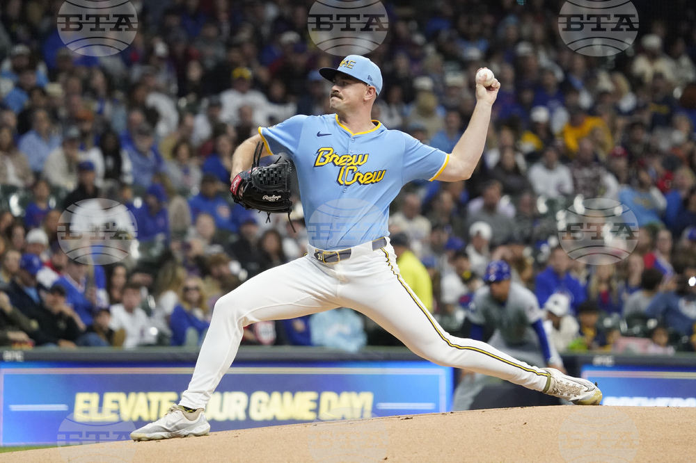 Cubs Brewers Baseball