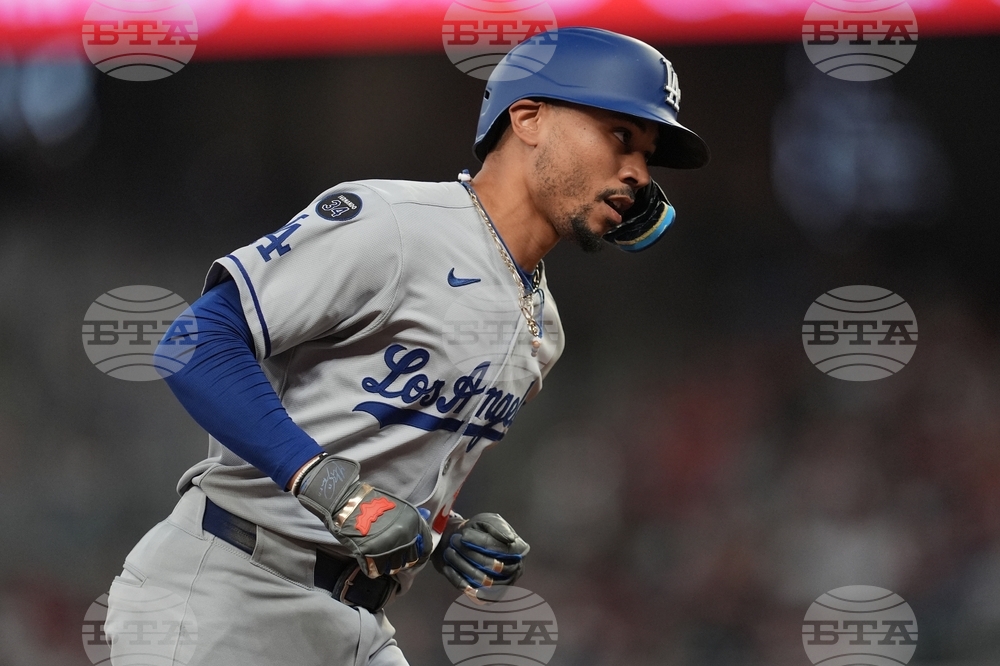 Dodgers Braves Baseball