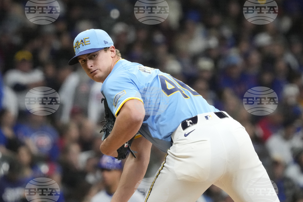 Cubs Brewers Baseball