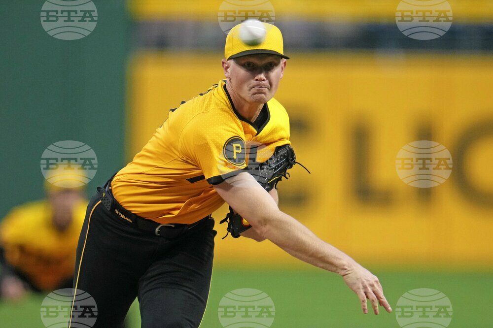 Padres Pirates Baseball