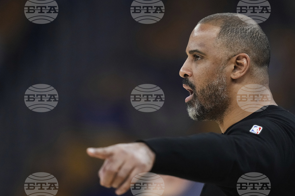 Rockets Warriors Basketball