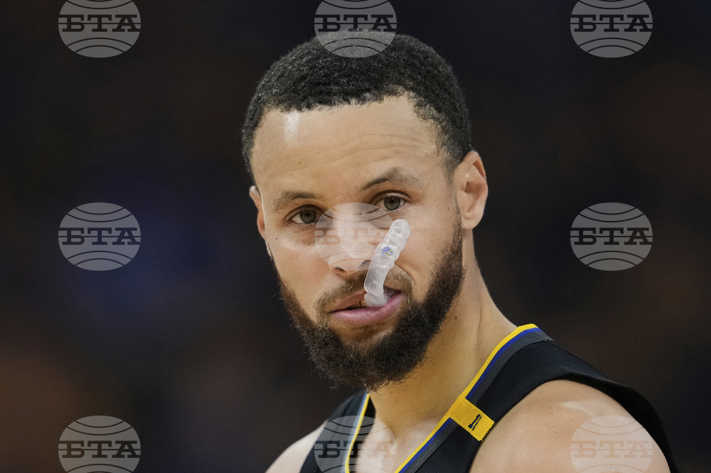 Rockets Warriors Basketball