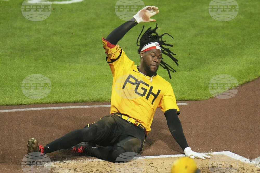 Padres Pirates Baseball