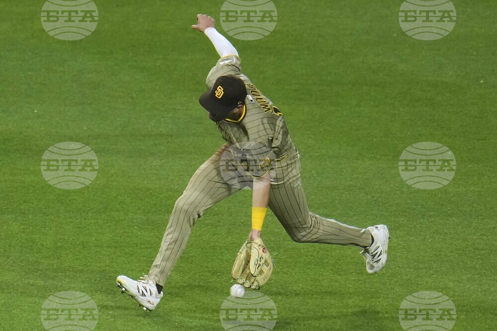 Padres Pirates Baseball