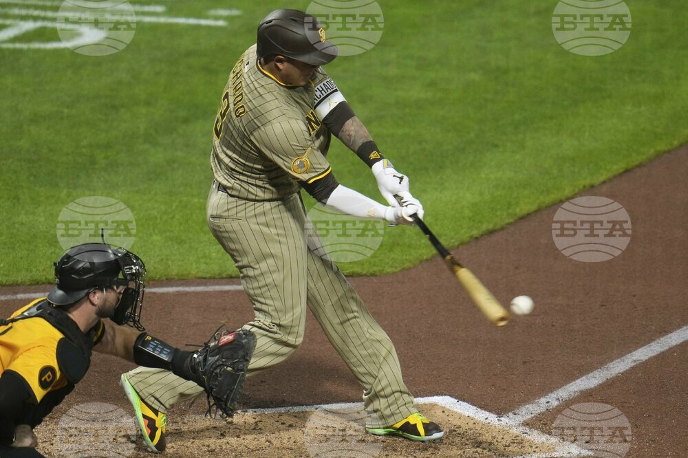 Padres Pirates Baseball