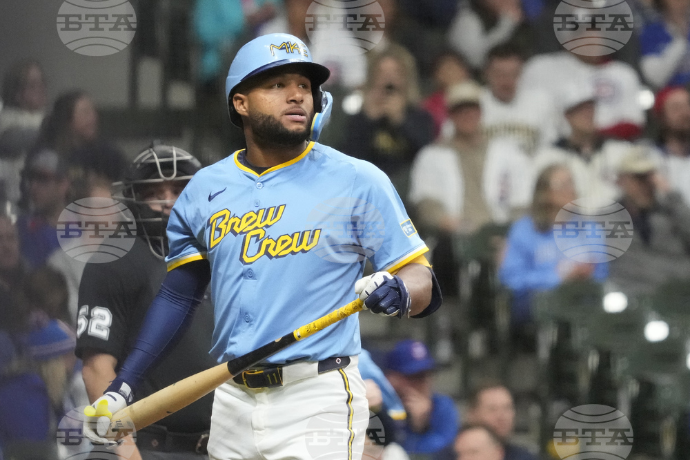 Cubs Brewers Baseball
