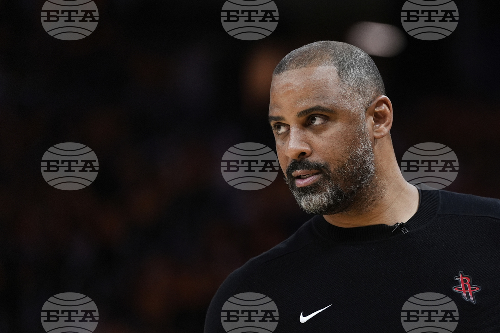 Rockets Warriors Basketball