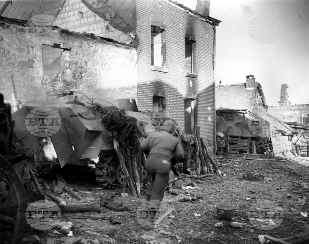 Europe-US-V-E-Day