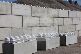 Проект за рециклиране на строителни отпадъци - откриване