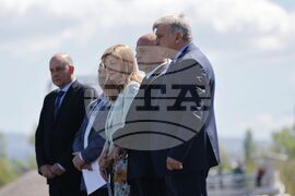 Проект за рециклиране на строителни отпадъци - откриване
