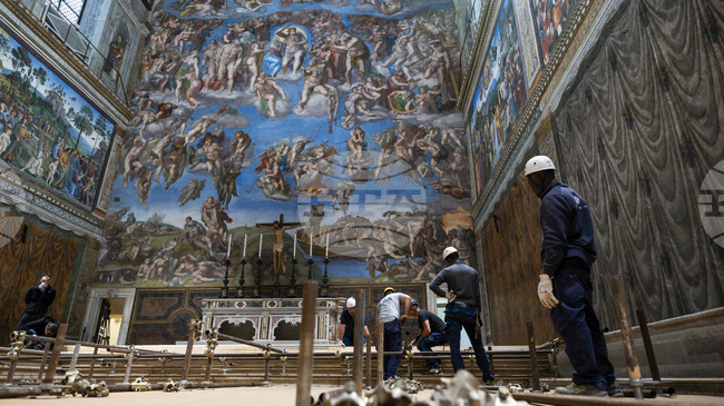 Фреската „Страшният съд“ на Микеланджело в Сикстинската капела ще бъде основно почистена