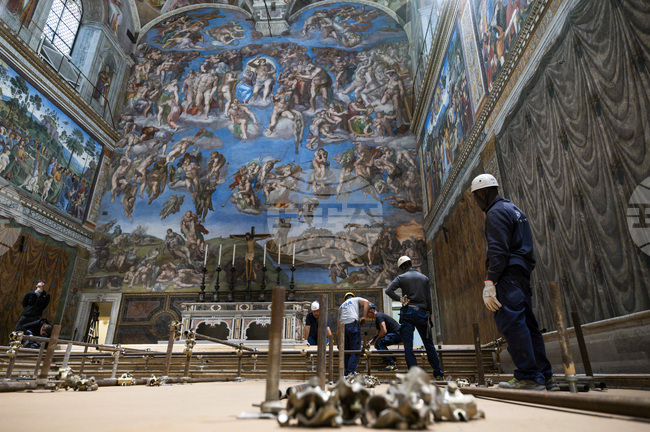 Фреската „Страшният съд“ на Микеланджело в Сикстинската капела ще бъде основно почистена