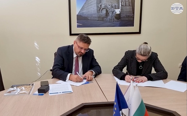 БТА подписа безсрочен договор за партньорство с Шуменския университет