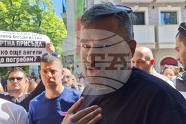 Пловдив - протест - дете - клиника