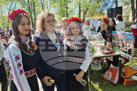 Село Средногорово - фолклорен събор