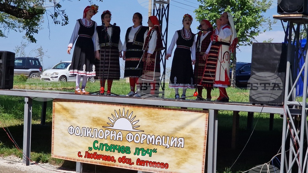 Любичево е домакин на двудневен фолклорен събор