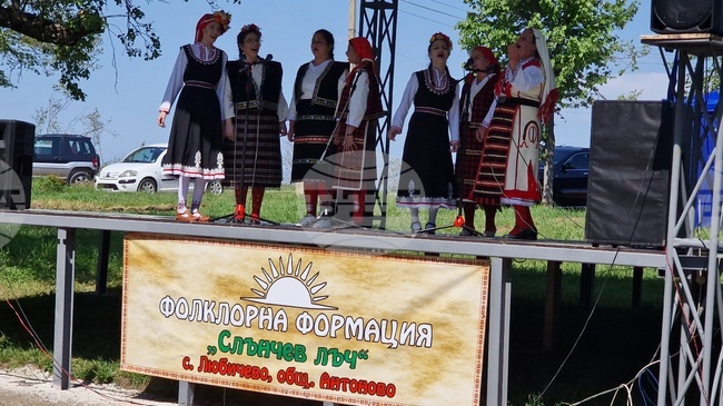 Любичево е домакин на двудневен фолклорен събор