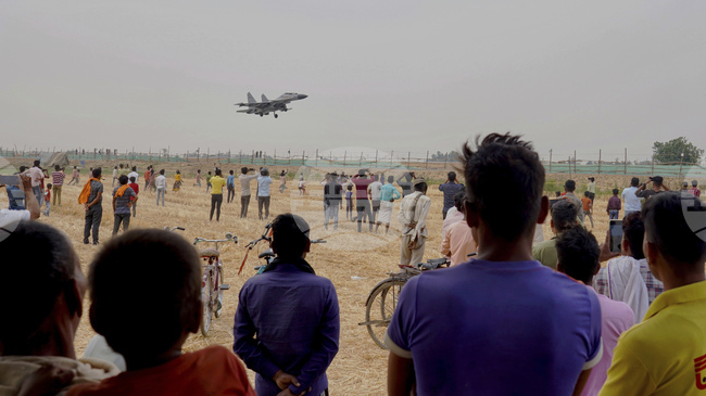 ПТИ: Индийската полиция задържа мъж по подозрение, че е извършвал шпионаж във военновъздушната база база "Амбала" в полза на Пакистан 