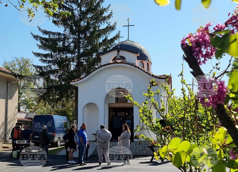 В ямболското село Хаджидимитрово беше осветен новопостроеният храм „Св. вмчк. Георги Победоносец“