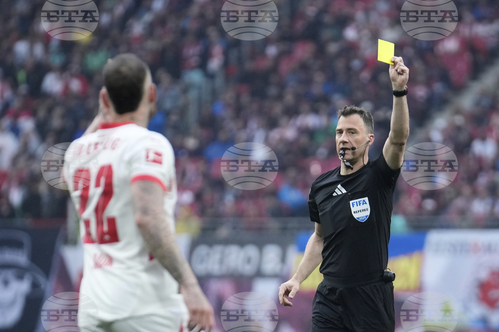 Съдиите в Бундеслигата ще обявяват решенията си по уредбите на стадионите, съобщава ДФЛ